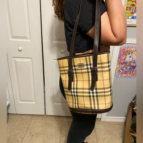 Authentic Burberry Vintage Bucket Bag Shoulder